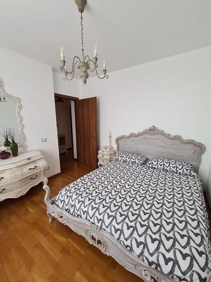 בית נופש הוילה Gabbro Casa Vacanze Le Rose